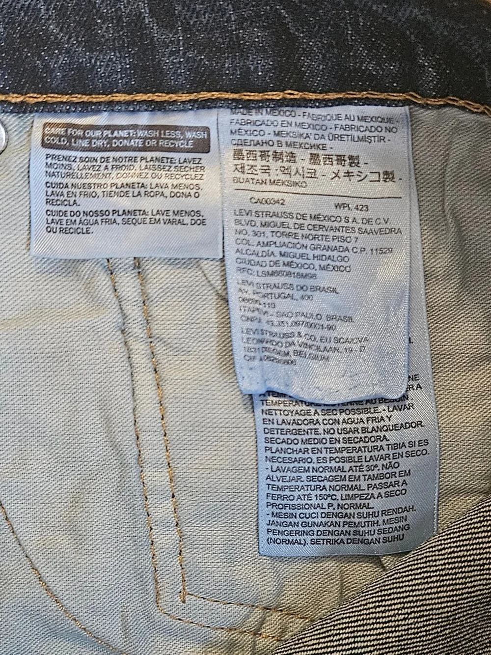 Levi’s 505 Men’s Regular Fit Dark Wash Jeans 34x30